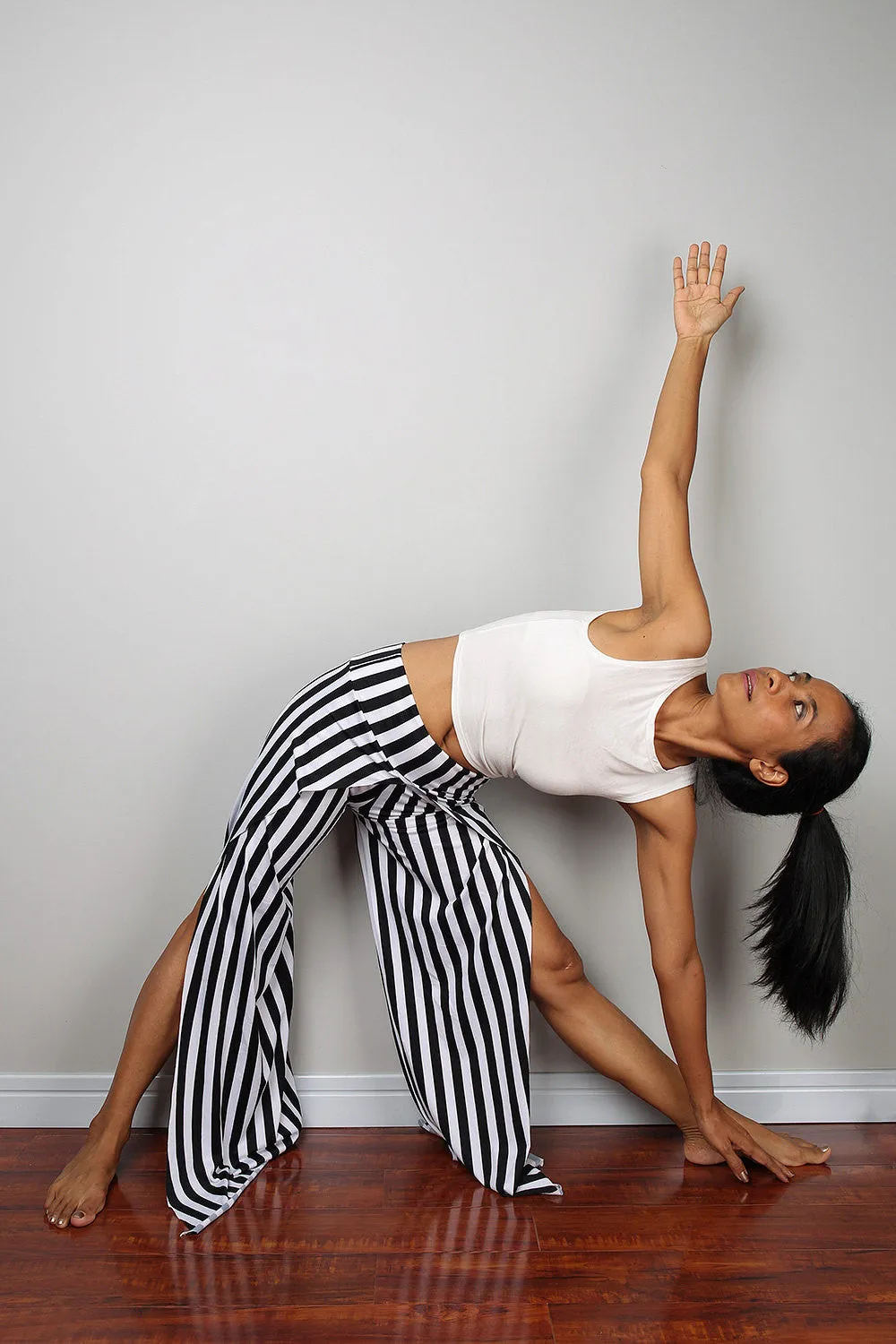 Striped pants / Black and white yoga pants / long black striped pants / Split pants : Urban Chic Collection