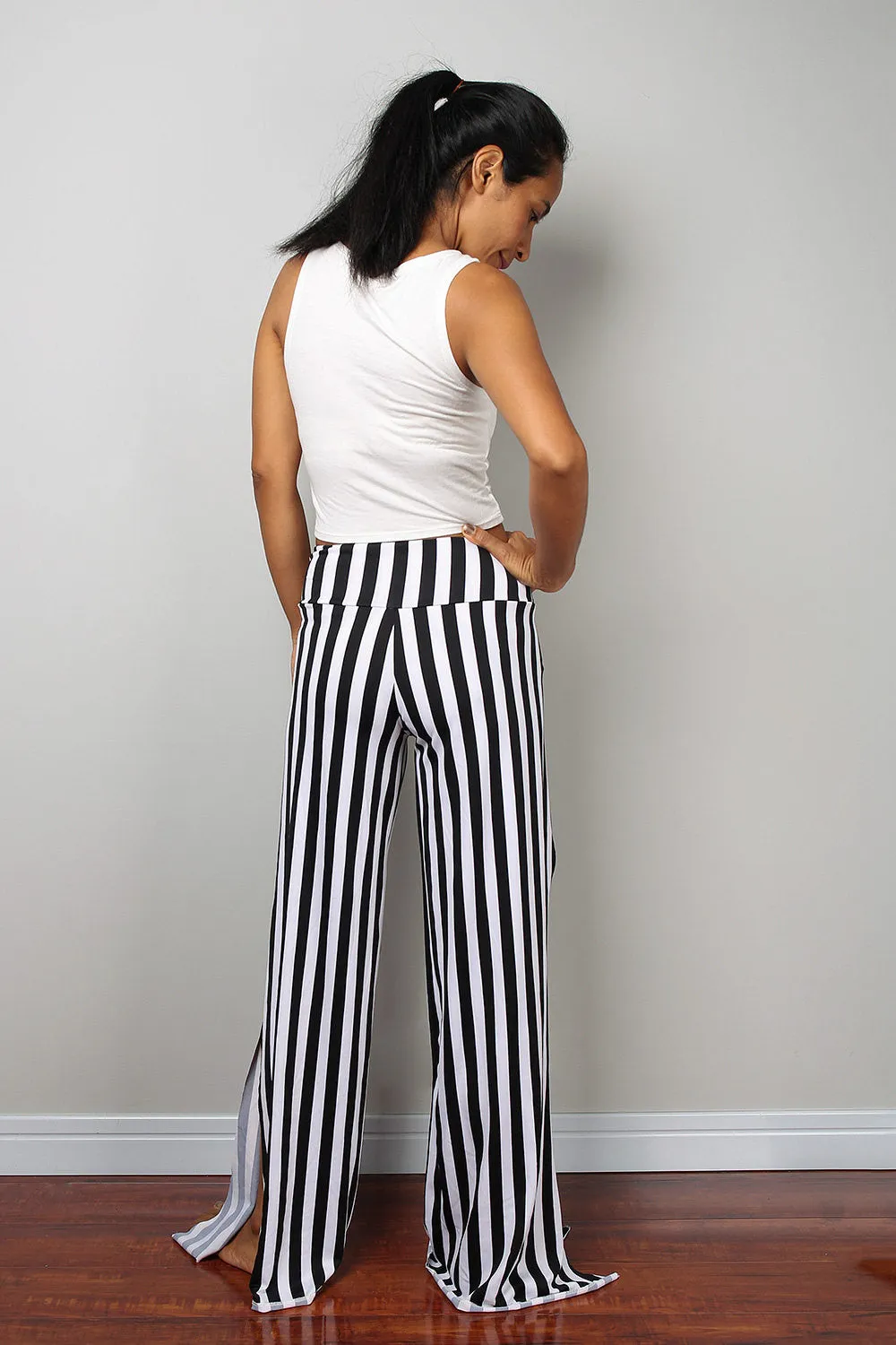 Striped pants / Black and white yoga pants / long black striped pants / Split pants : Urban Chic Collection