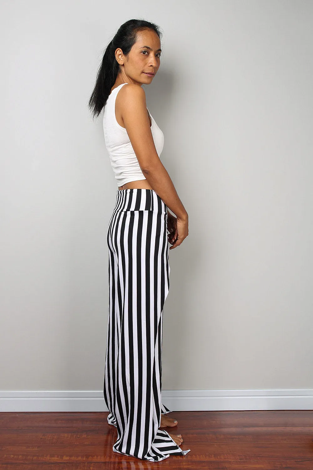 Striped pants / Black and white yoga pants / long black striped pants / Split pants : Urban Chic Collection